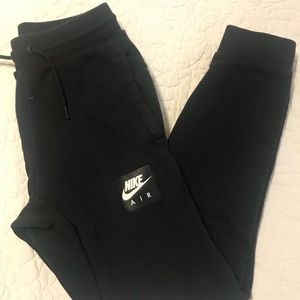 Big Kids’ Nike Sweatpants